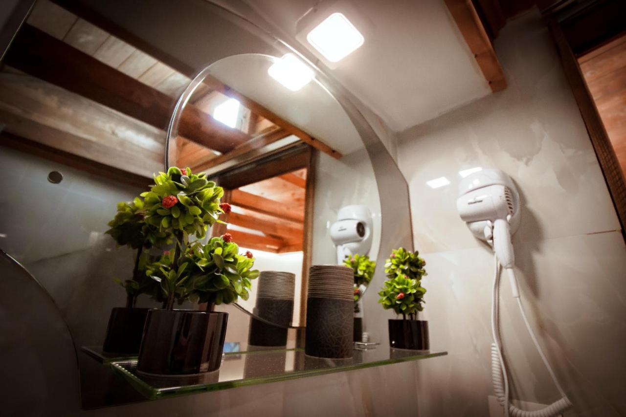 Duplex Apartment Viktoria Gjirokaster Luaran gambar