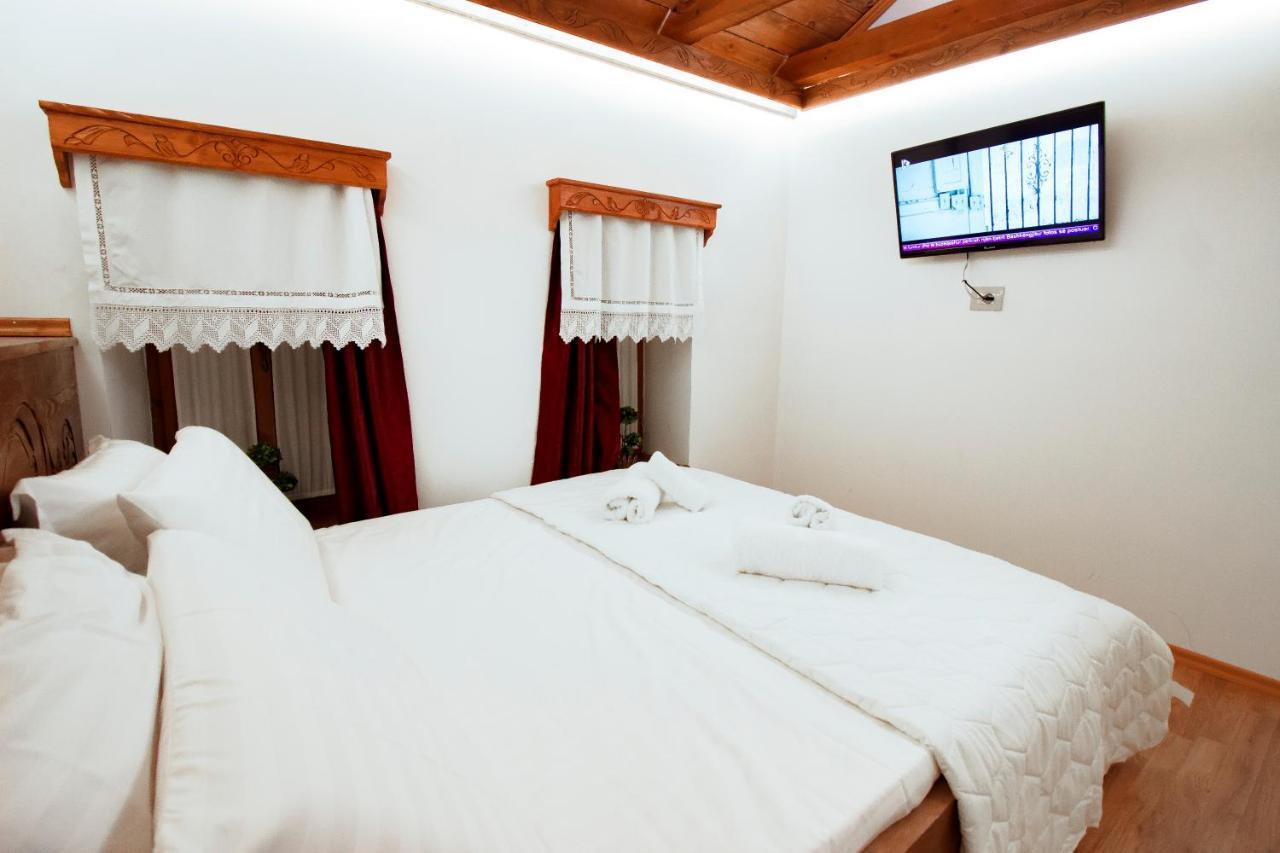 Duplex Apartment Viktoria Gjirokaster Luaran gambar